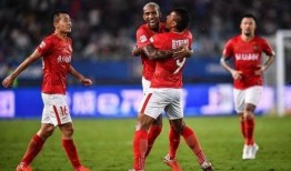 中超最新足球爆料,转会风云再起，豪门争锋暗流涌动